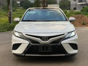 Toyota Camry 2018 White