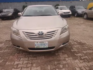 Toyota Camry LE 4dr Sedan (2.4L 4cyl 5A) 2008 Gold