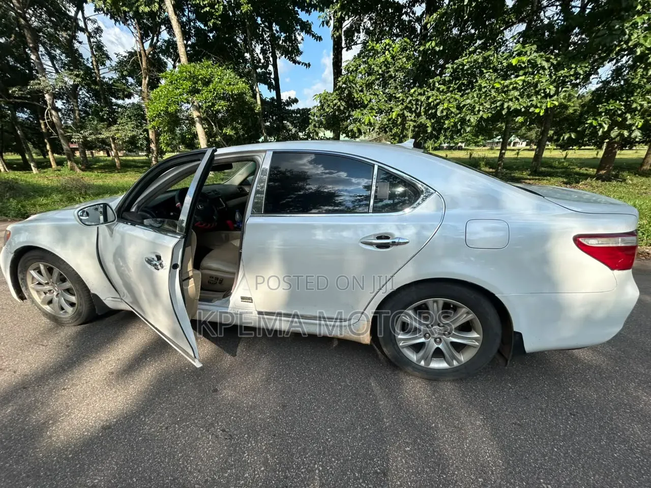 Lexus LS 2008 White