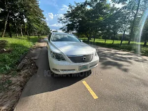 Lexus LS 2008 White
