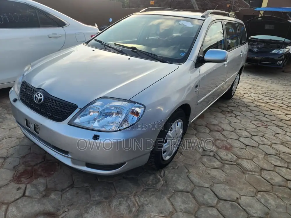 Toyota Corolla 2005 Silver