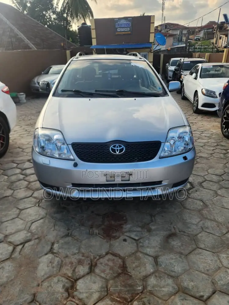 Toyota Corolla 2005 Silver