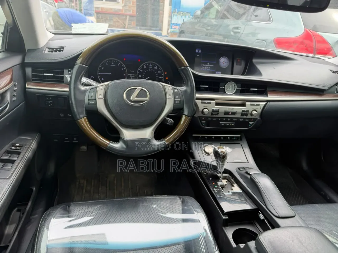 Lexus ES 2013 White