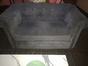 5 Seaters Couch Neatly Used