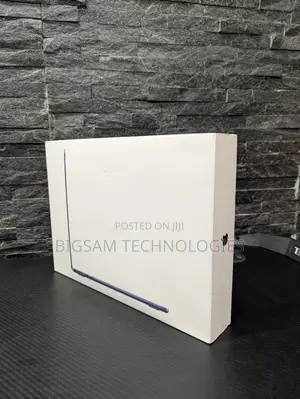 New Laptop Apple MacBook Air 2024 M3 8GB Apple M3 SSD 256GB