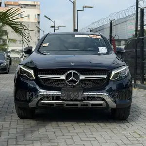 Mercedes-Benz GLC-Class 2018 Blue