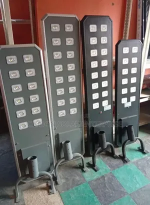 200 Wakatek Solar Industrial Light