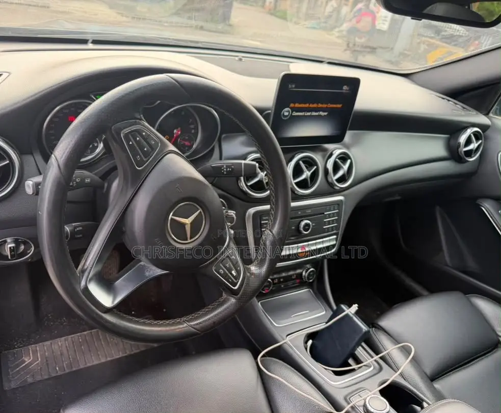 Mercedes-Benz GLA 250 2017 Blue