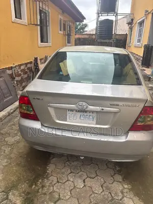 Toyota Corolla 2004 Silver