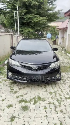 Toyota Camry SE 4dr Sedan (2.5L 4cyl 6A) 2013 Black
