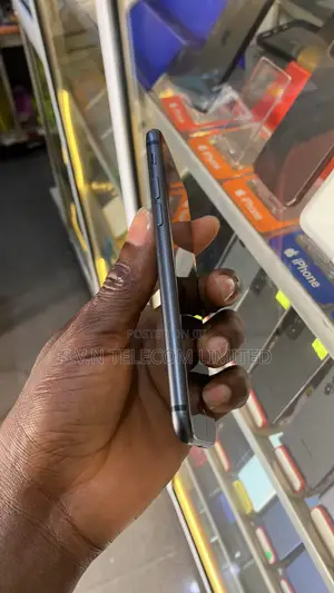 Apple iPhone 8 64 GB Black