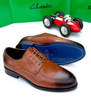 Clarks Leather Derby Dress Shoes in Tan