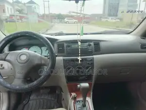 Toyota Corolla 2004 Silver