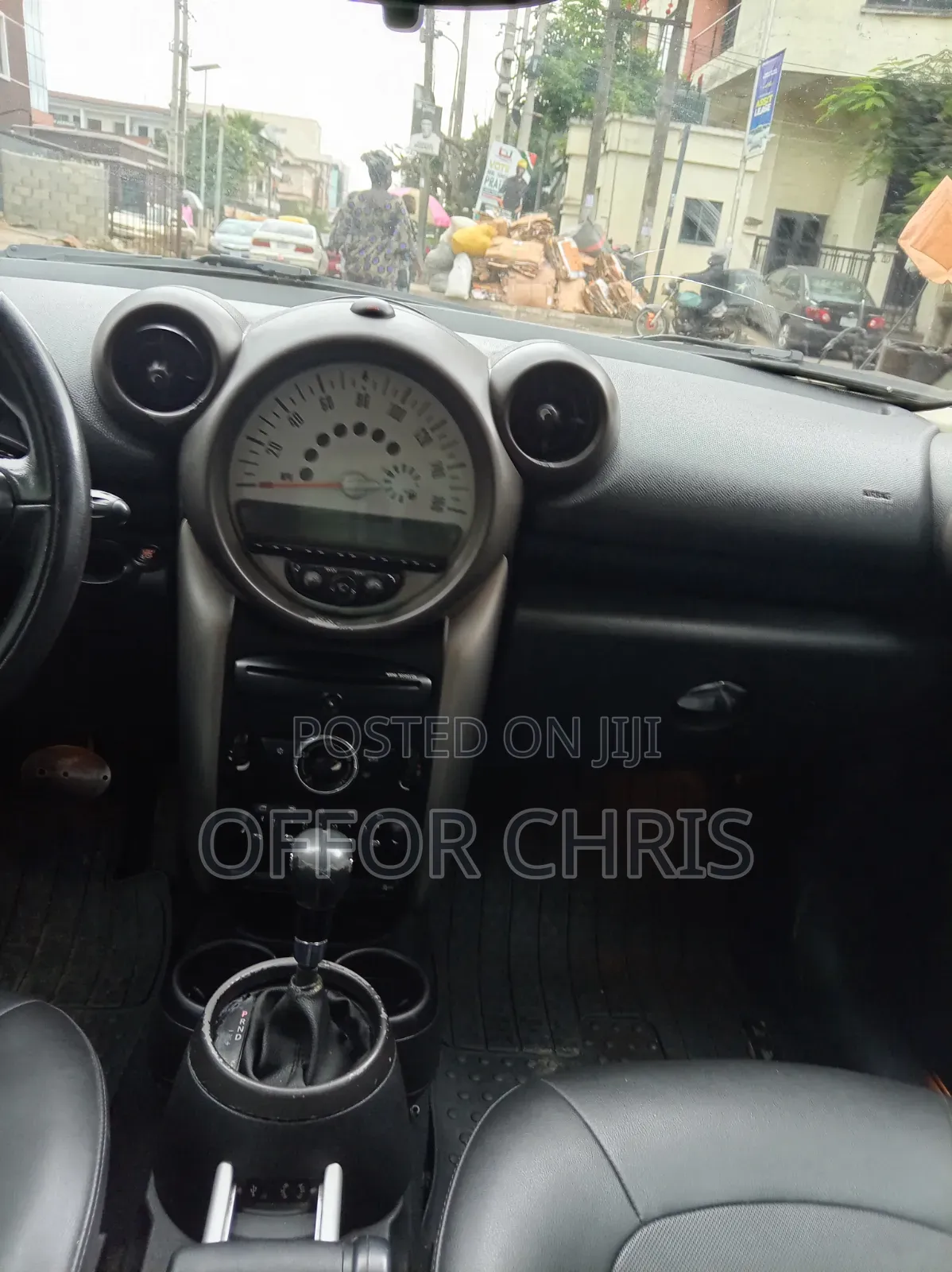 Mini Cooper 2011 Brown