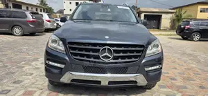 Mercedes-Benz M Class ML350 4MATIC 4dr SUV AWD (3.5L 6cyl 7A) 2015 Gray