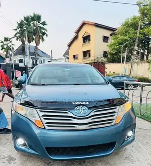 Toyota Venza AWD 2011 Green