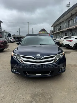 Toyota Venza XLE 4dr Wagon AWD (3.5L 6cyl 6A) 2015 Blue