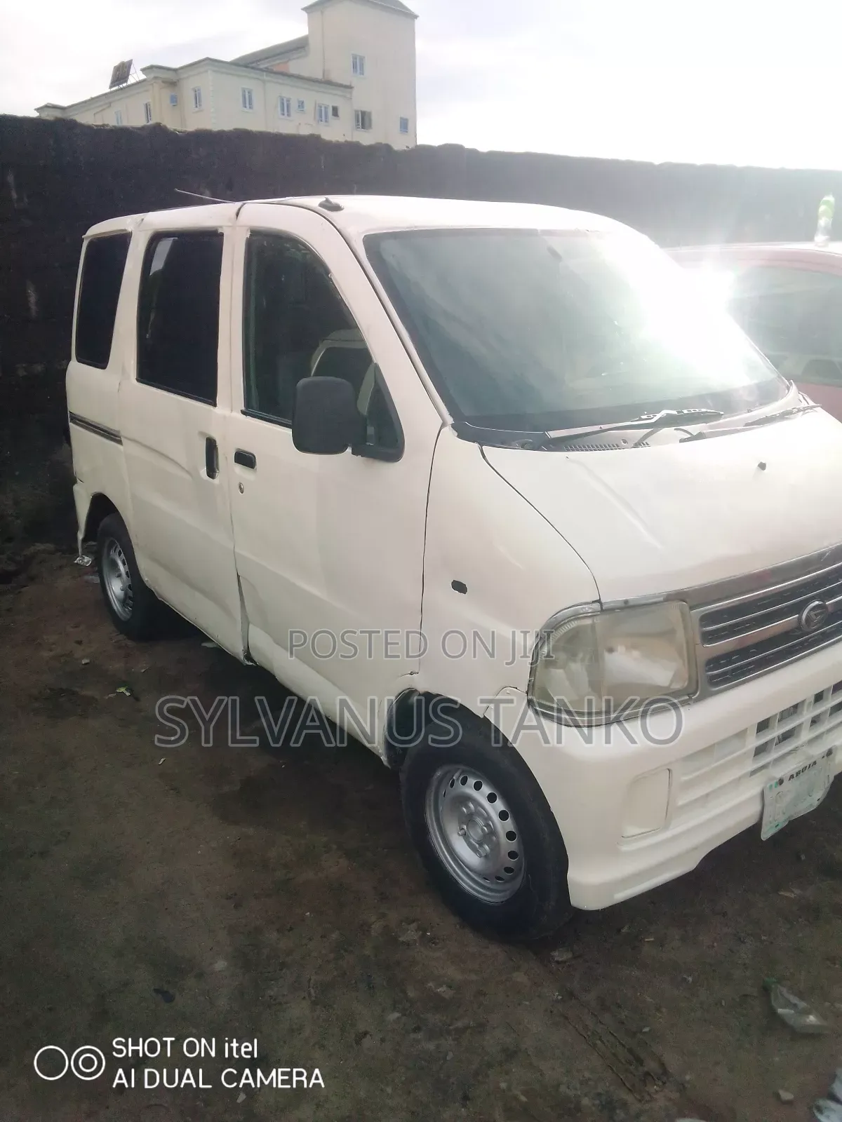 Daihatsu Hijet 2019 White