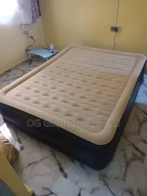 High-Rise, Double-Layer Inflatable Air Mattress Featuring:
(Airbed)