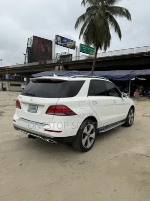 Mercedes-Benz GLE-Class GLE 350 2017 White
