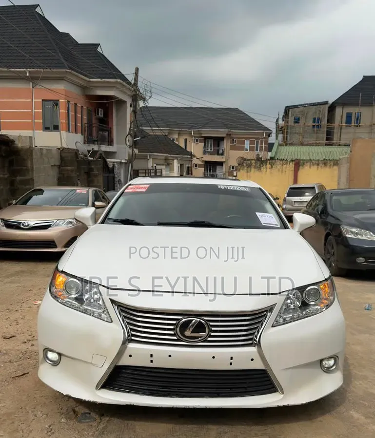 Lexus ES 2014 White