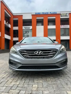 Hyundai Sonata Sport 2.0T Sedan FWD (2.0L 4cyl 6A) 2016 Gray