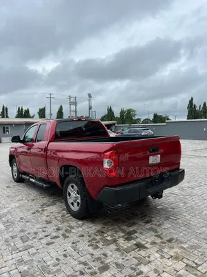 Toyota Tundra 1794 5.7L V8 4x2 CrewMax 5.6 ft. box 145.7 in. WB 2019
