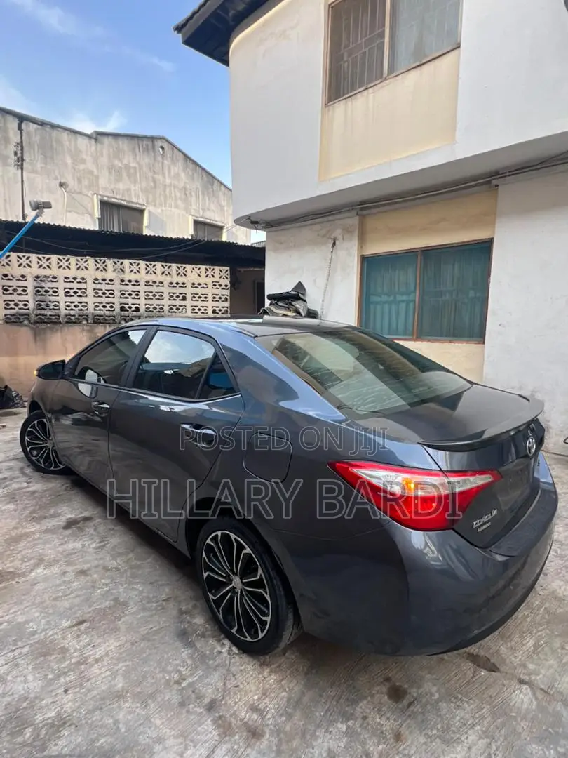 Toyota Corolla 2016 Gray