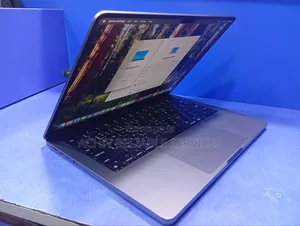 Laptop Apple MacBook Pro 2021 M1 32GB Apple M1 Pro SSD 1T