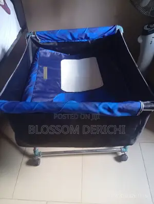 Baby Cot/Bed