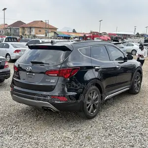 Hyundai Santa Fe SE Ultimate FWD 2017 Black