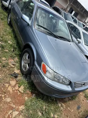 Toyota Camry 2001 Blue