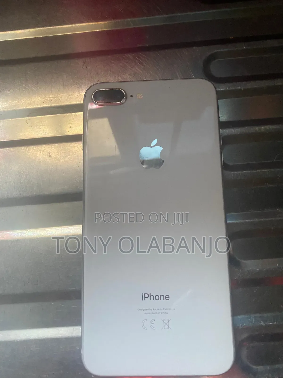 Apple iPhone 8 Plus 64 GB White