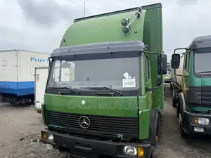 Foreign Used Mercedes Benz 814 Haulage Truck.