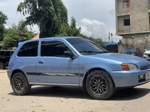 Toyota Corolla 2000 Blue