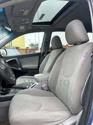 Toyota RAV4 2011 Blue