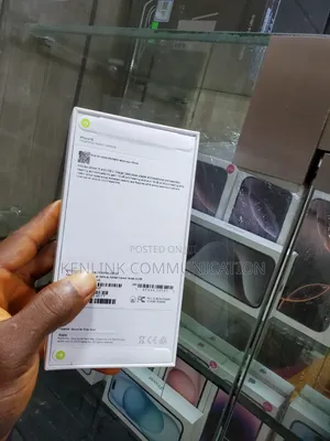 New Apple iPhone 16 256 GB Silver