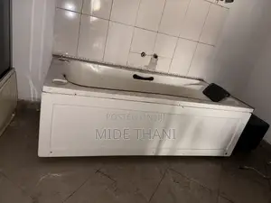 Ordinary Bath Tub