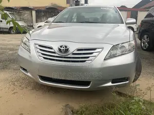 Toyota Camry LE 4dr Sedan (2.4L 4cyl 5A) 2009 Silver