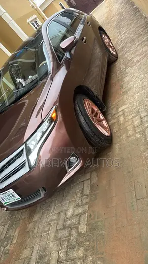 Toyota Venza V6 AWD 2012 Brown