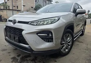 Toyota RAV4 Limited FWD 2024 Off white