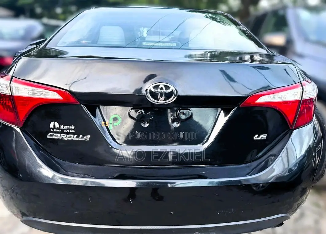 Toyota Corolla 2017 Black