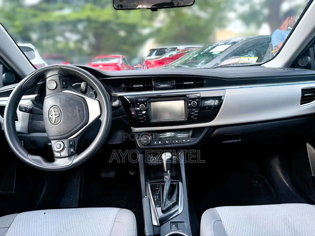 Toyota Corolla 2017 Black