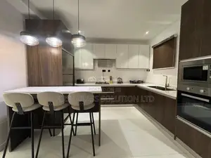 Luxury 2 Bedroom Apartment
