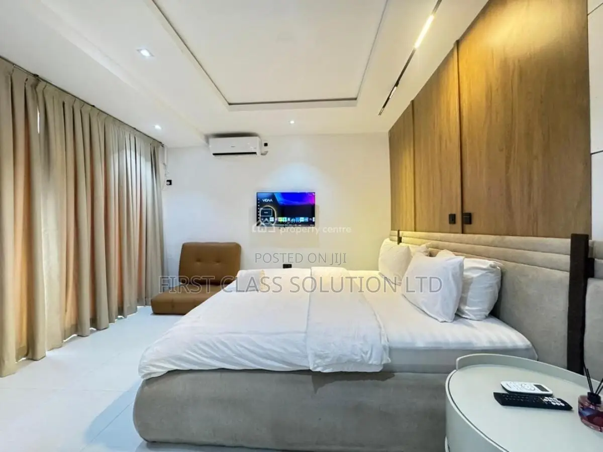 Luxury 2 Bedroom Apartment