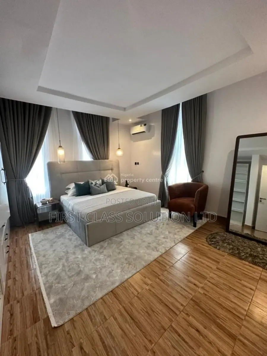 Luxury 2 Bedroom Apartment