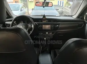 Toyota Corolla S 4dr Sedan (1.8L 4cyl CVT) 2016 Red