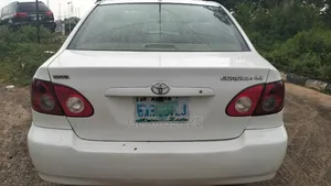Toyota Corolla 2006 White