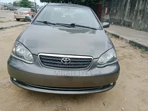 Toyota Corolla Sedan 2005 Gray
