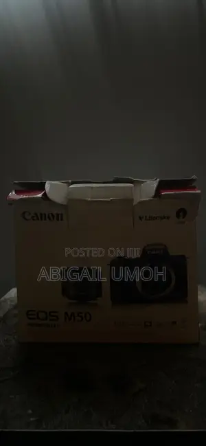 Canon EOS M50 Camera